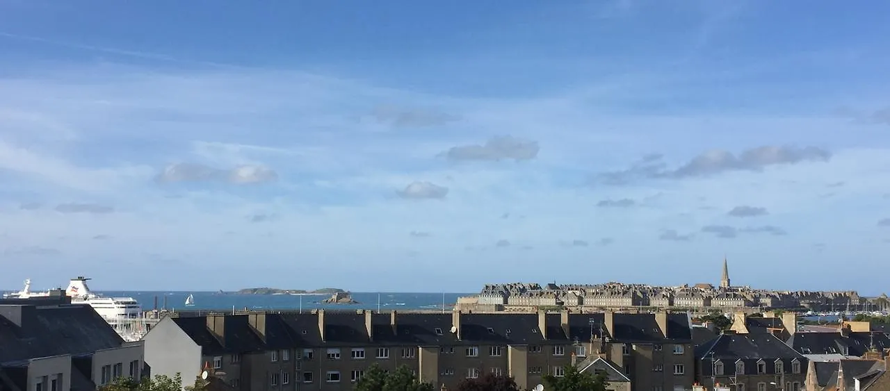 Appartement L'Angelus By Cocoonr à Saint-Malo 0*,  France